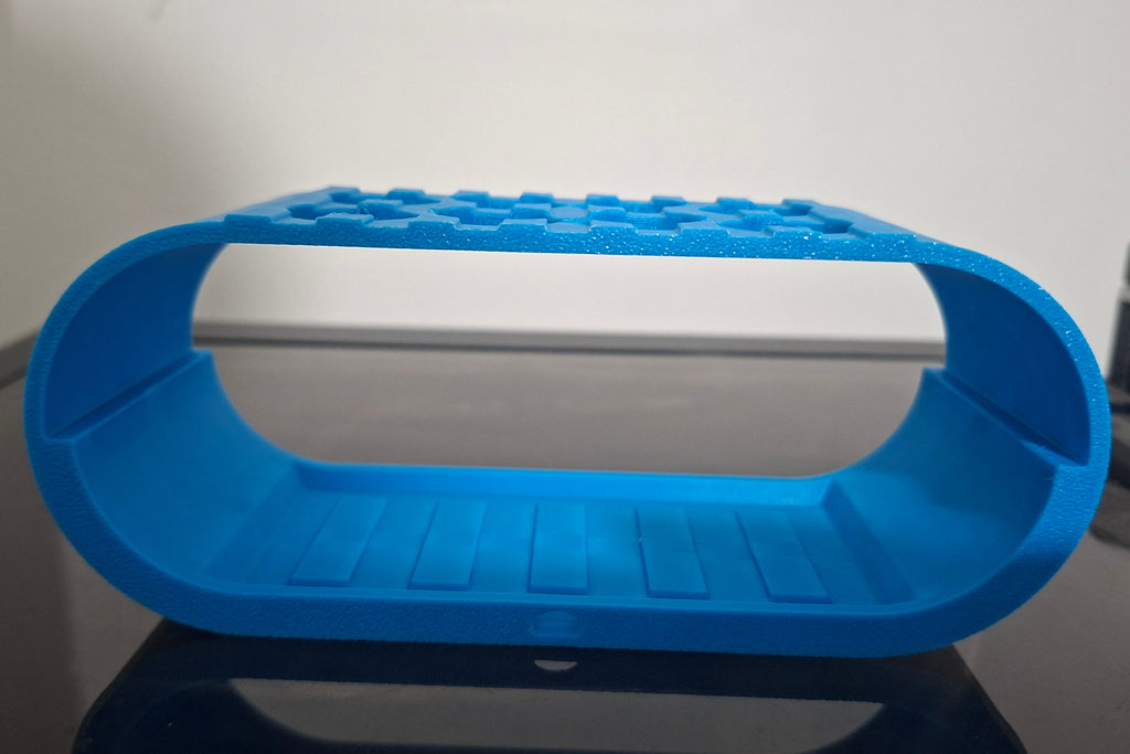 מחזיק מברשות שיניים מודפס בתלת־ממד לכיור האמבטיה