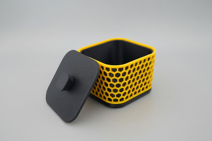 קופסא דקורטיבית צהוב שחור