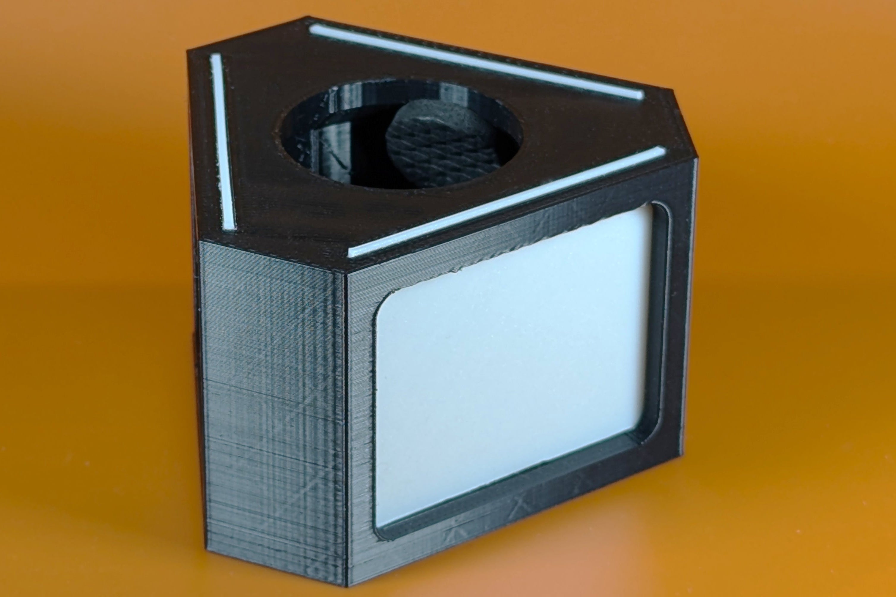 דגל מיקרופון משולש עם מסילה ללוגו מודפס