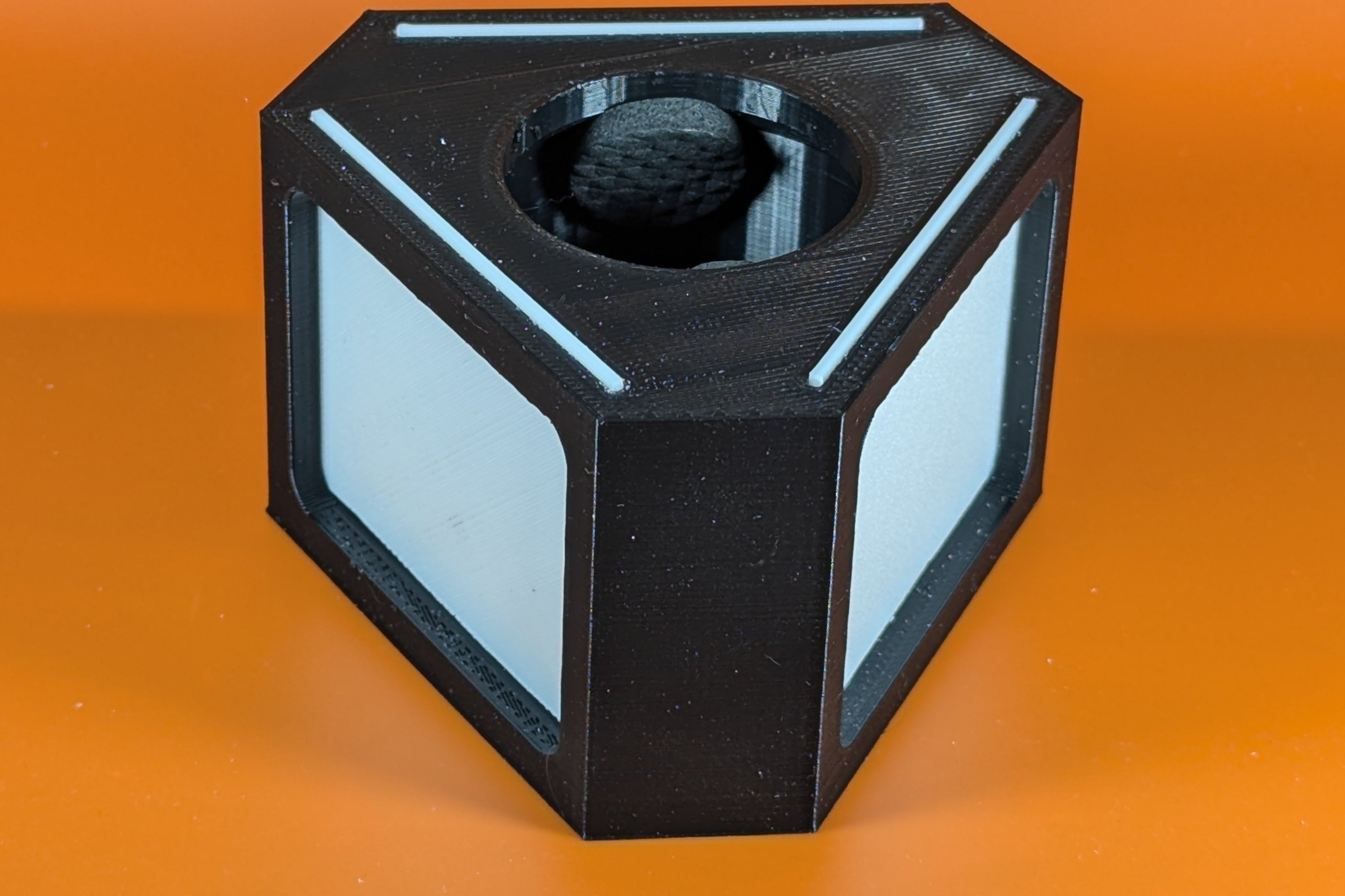 דגל מיקרופון משולש עם מסילה ללוגו מודפס