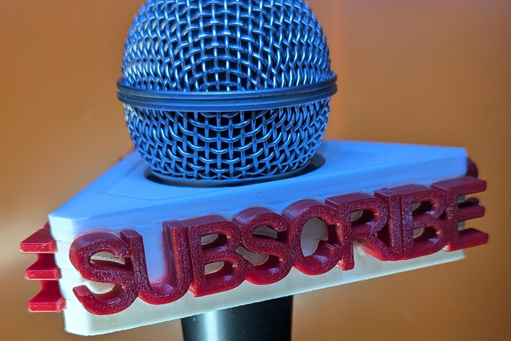 Subscribe - דגל מיקרופון